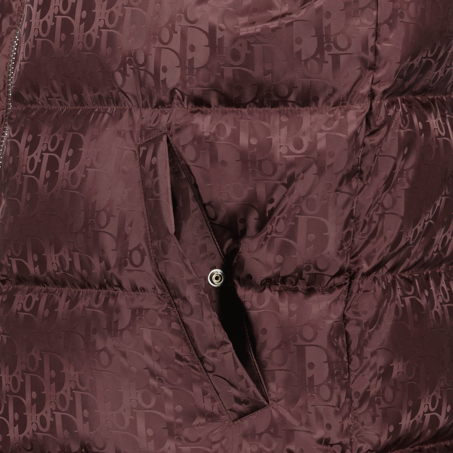 Oblique sleeveless down jacket