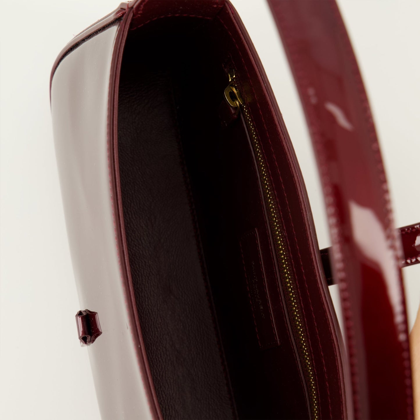 5 à 7 Bag in Glossy Burgundy Leather