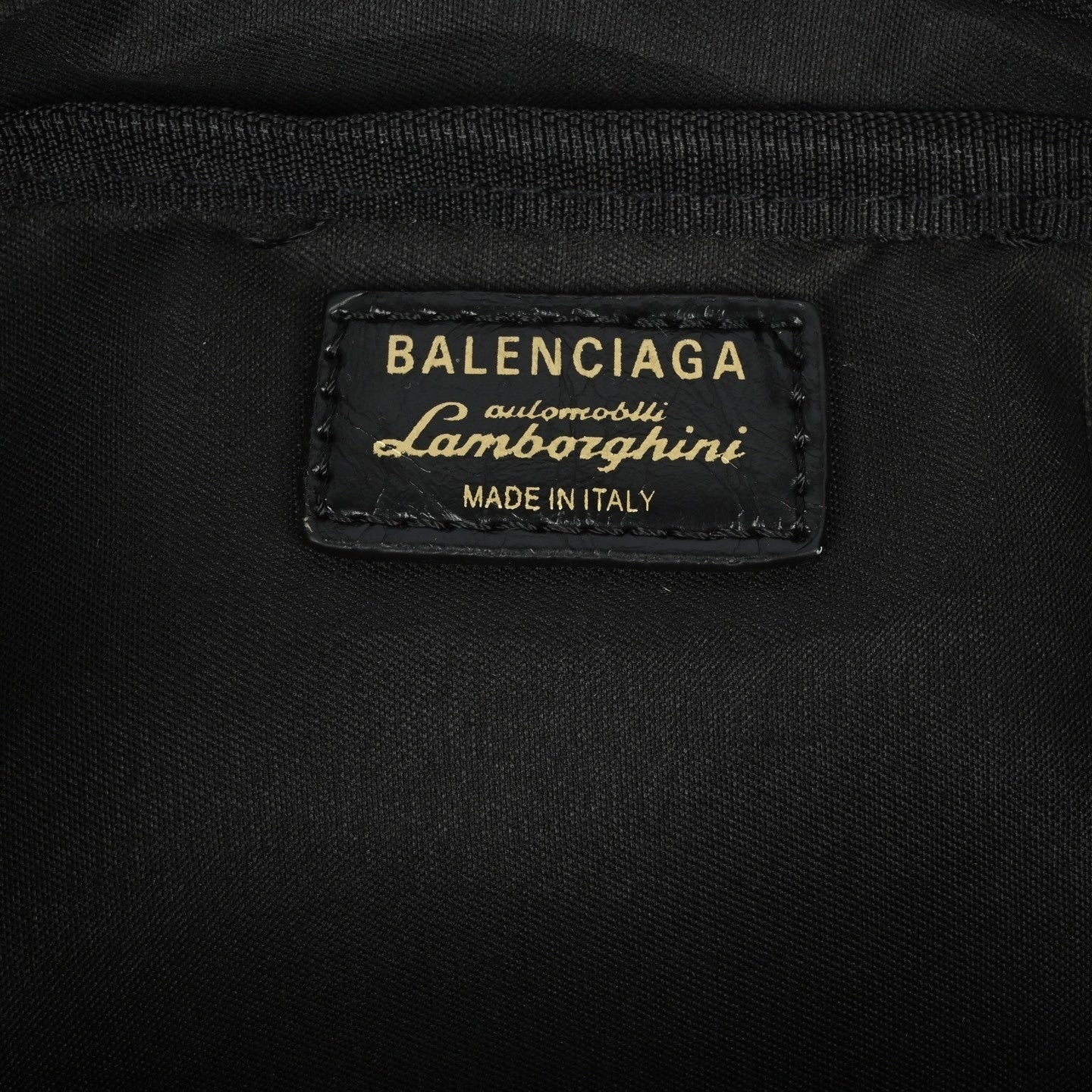 Lamborghini Shield Crinkled Crossbody | Black