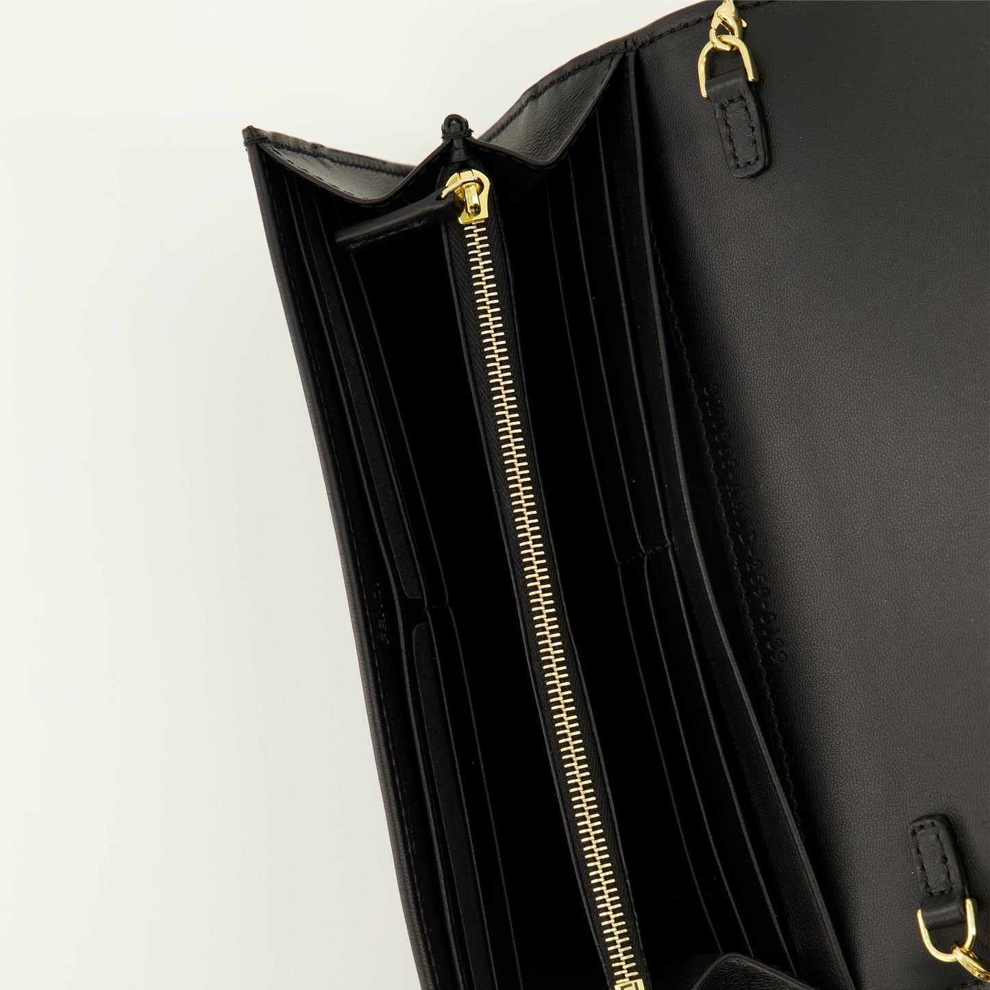 Chain Baguette Wallet