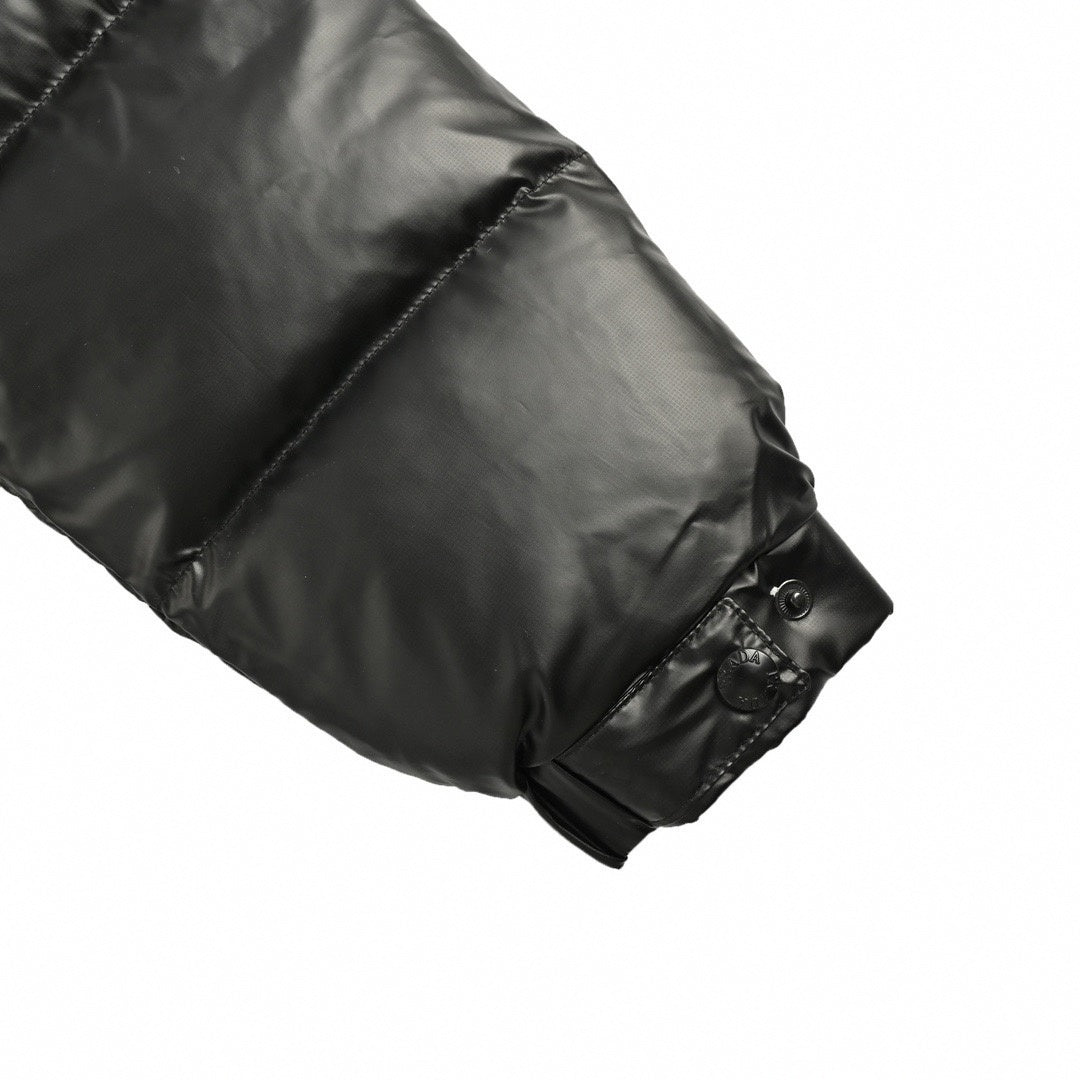 Enamel Triangle Logo Glossy Re-Nylon Hooded Short Down Jacket in Black