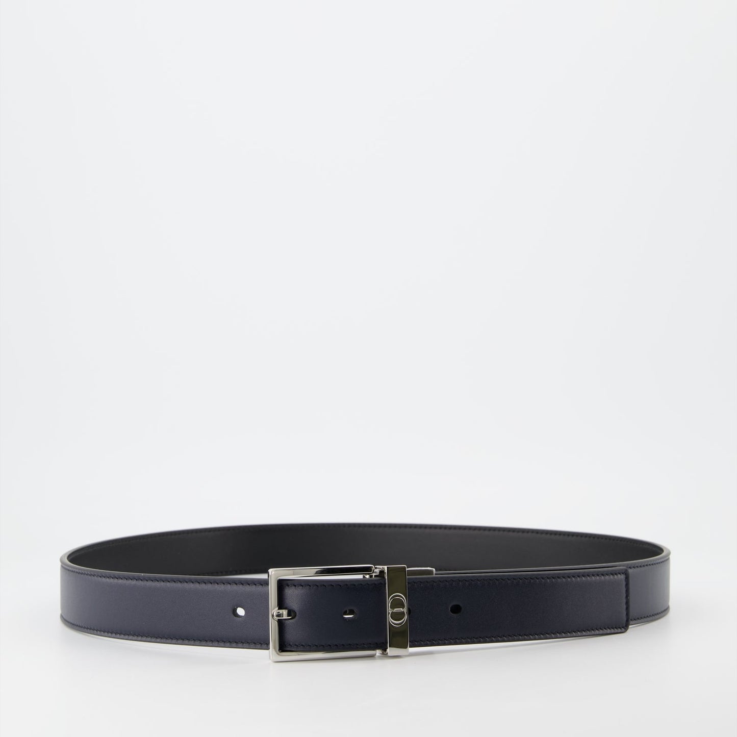 Reversible belt