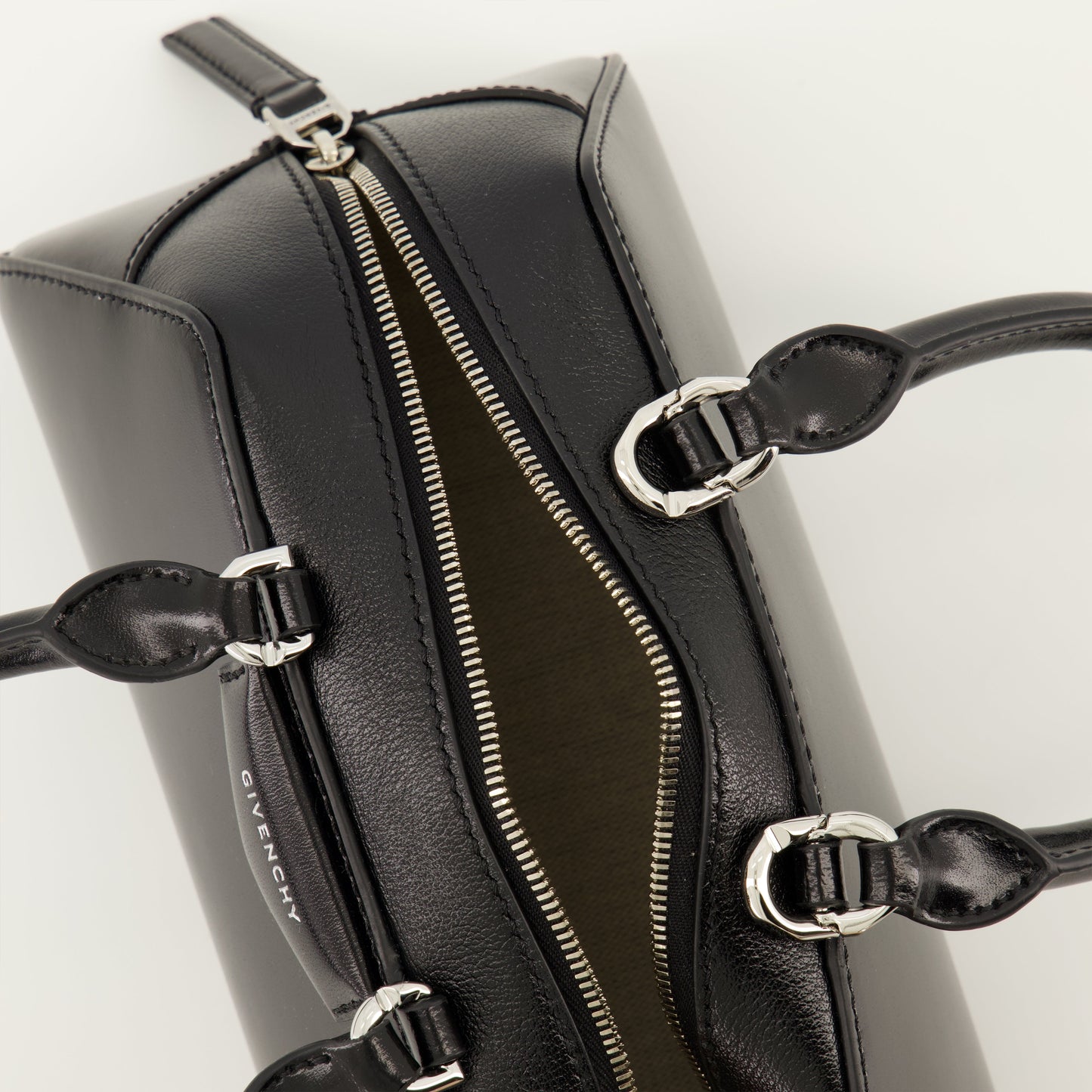 Antigona East-West mini Bag