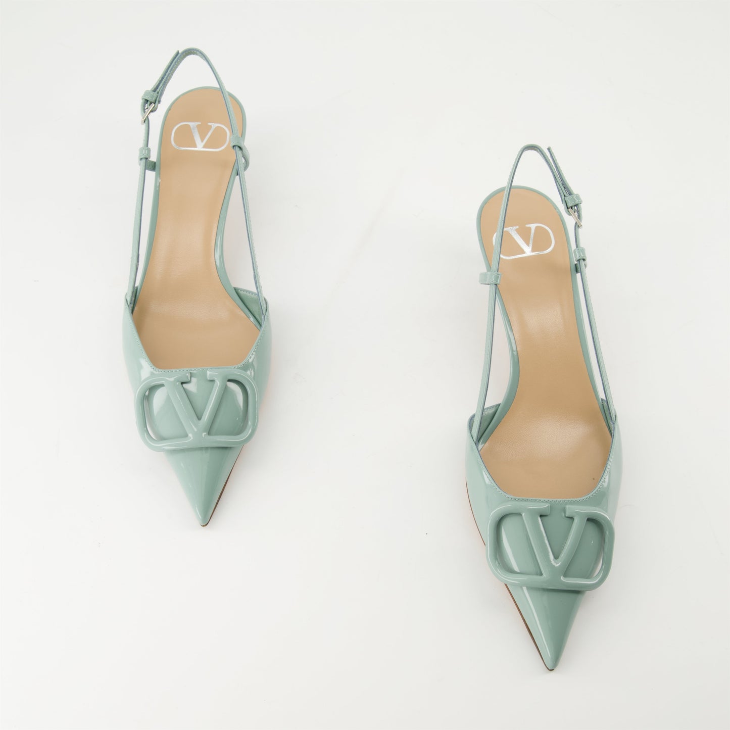 VLogo Pumps