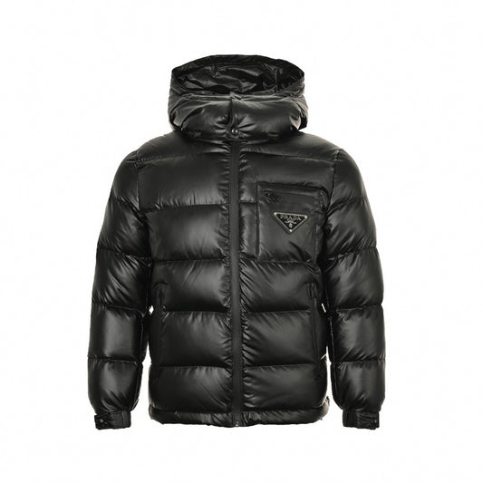 Enamel Triangle Logo Glossy Re-Nylon Hooded Short Down Jacket in Black