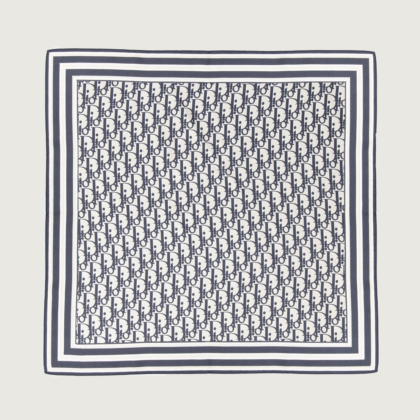 Carré de soie Oblique