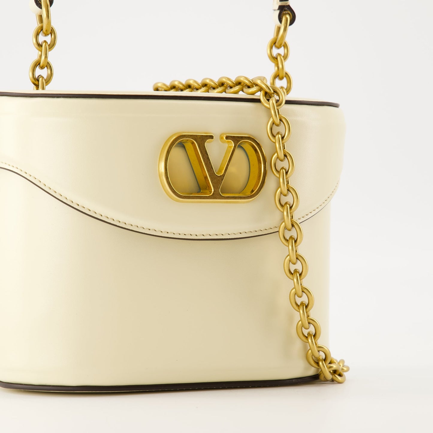 Vanity-Case Bucket Bag