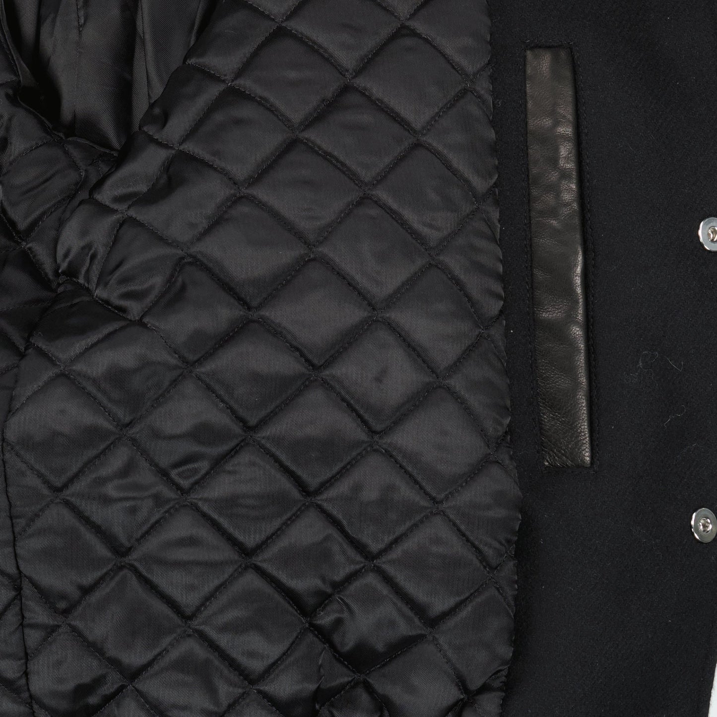 Two-tone black bomber