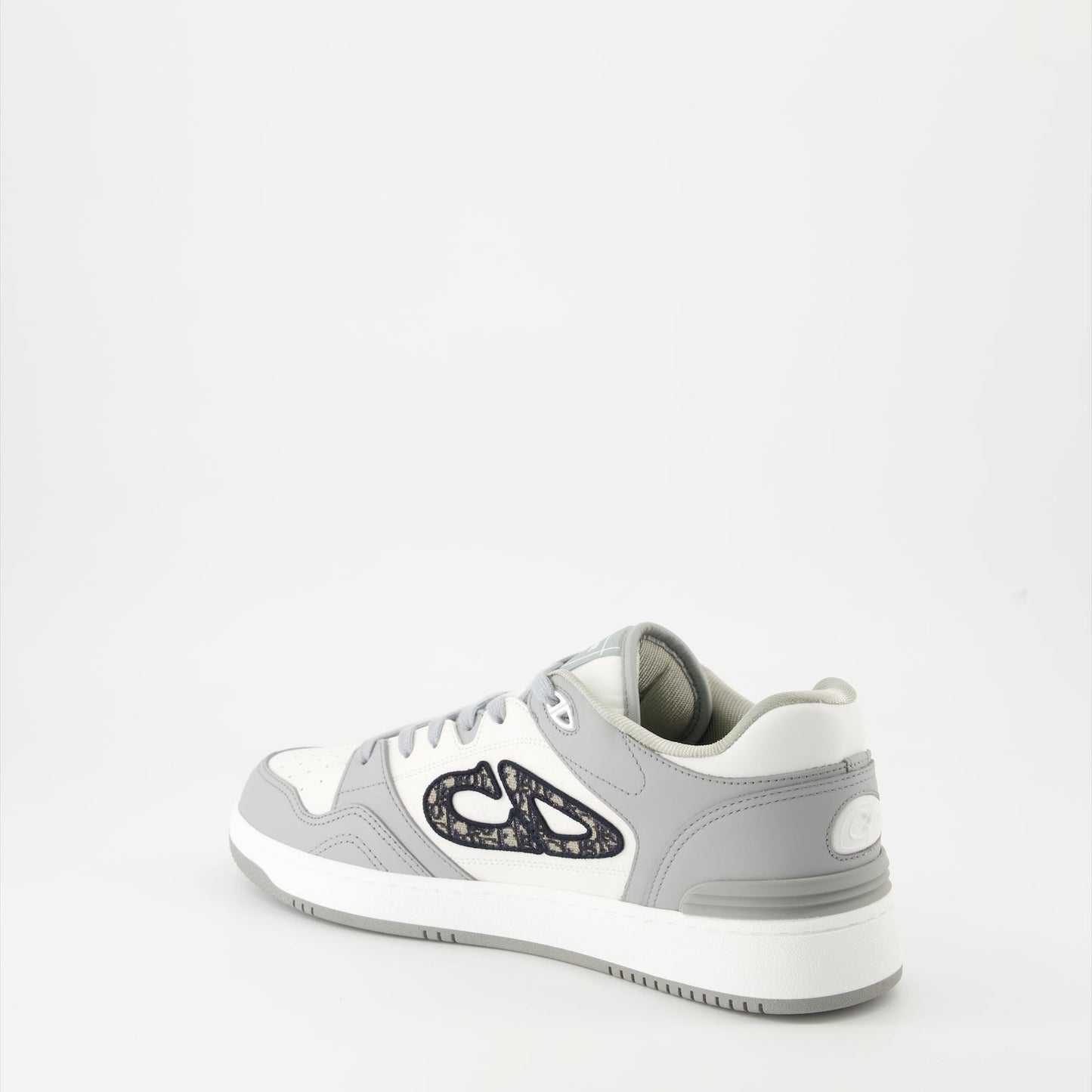 B57 Sneakers