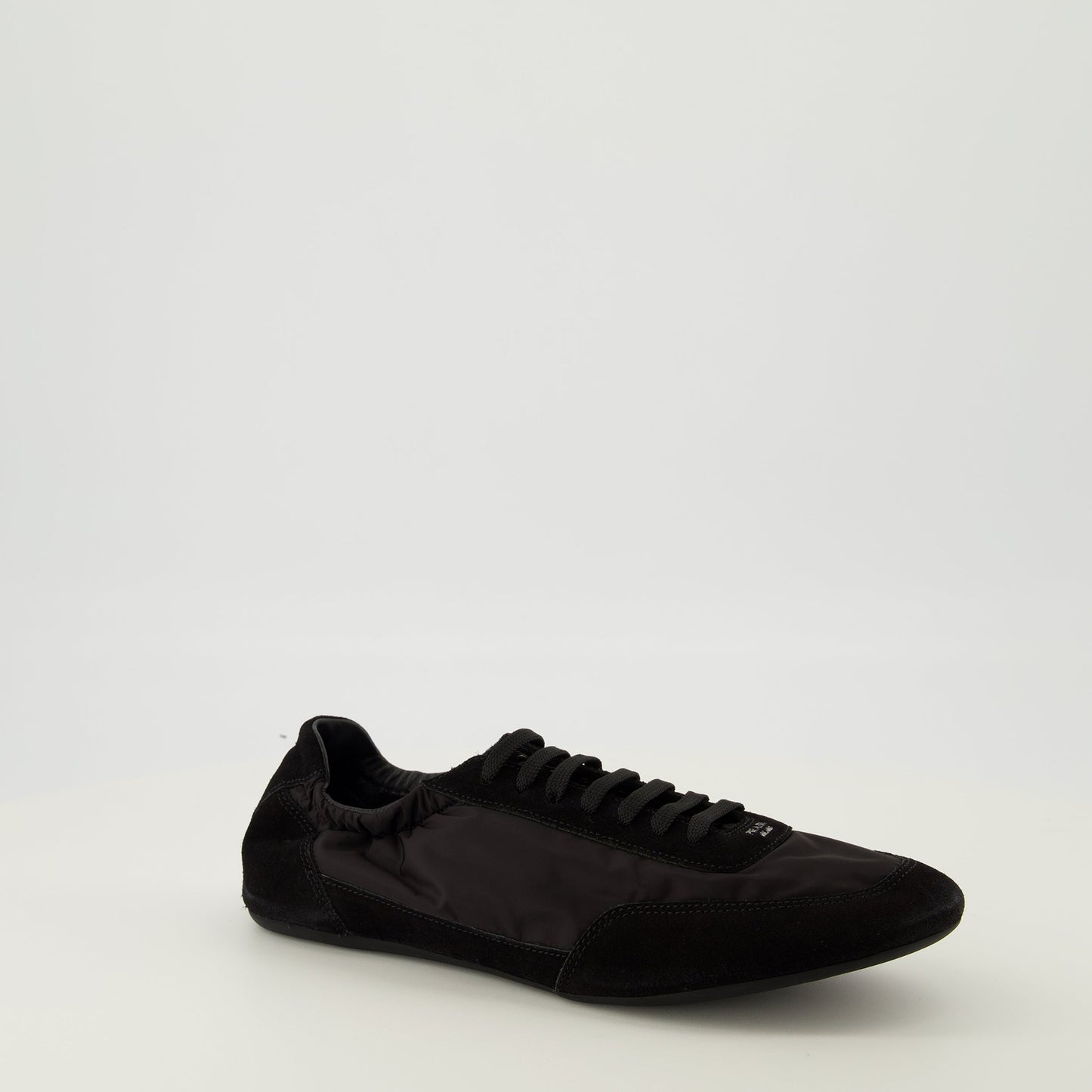 Collapse Black Sneakers