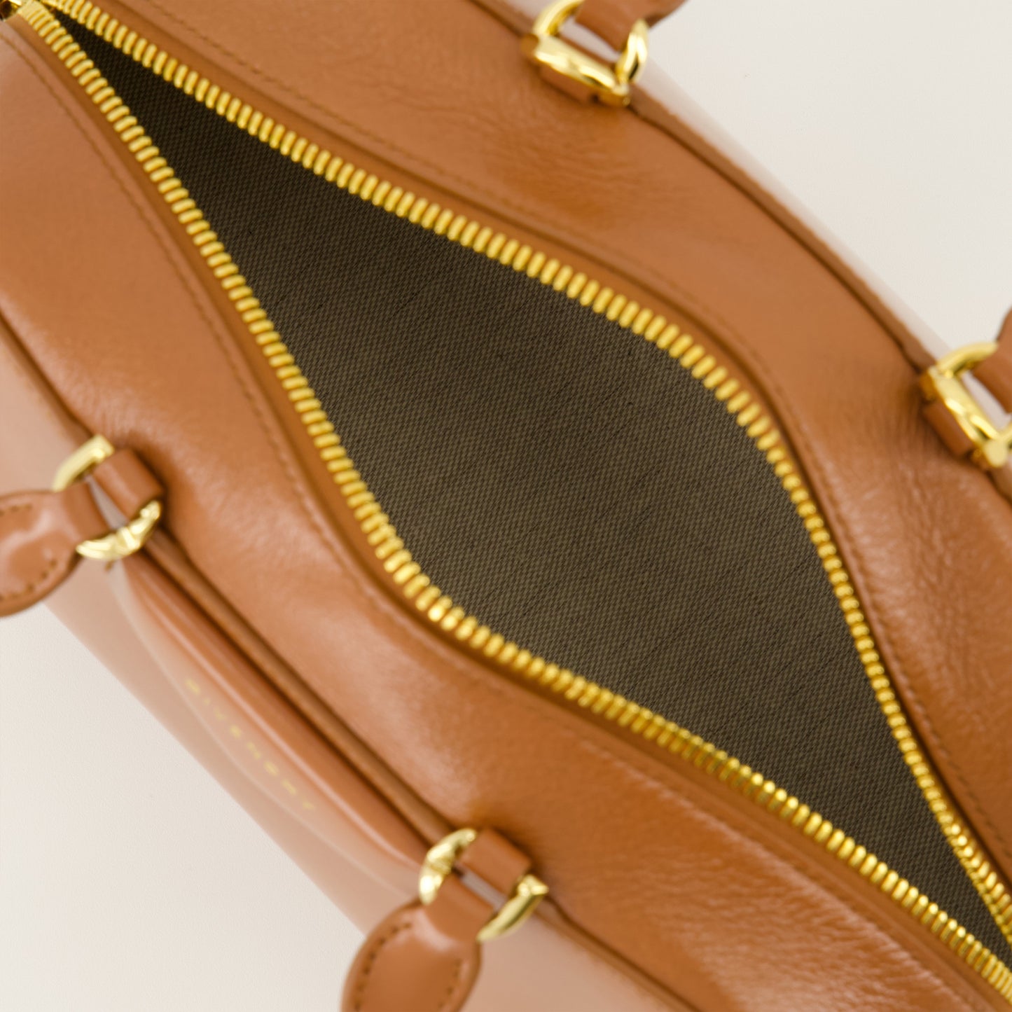 Antigona East-West Bag