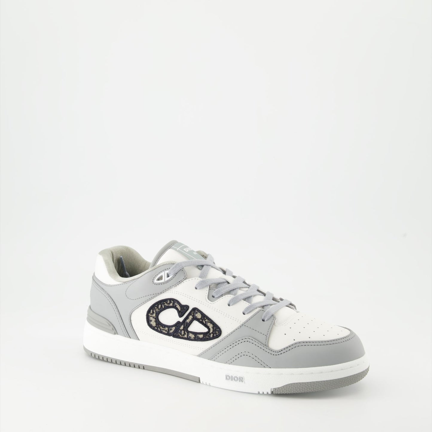 B57 Sneakers