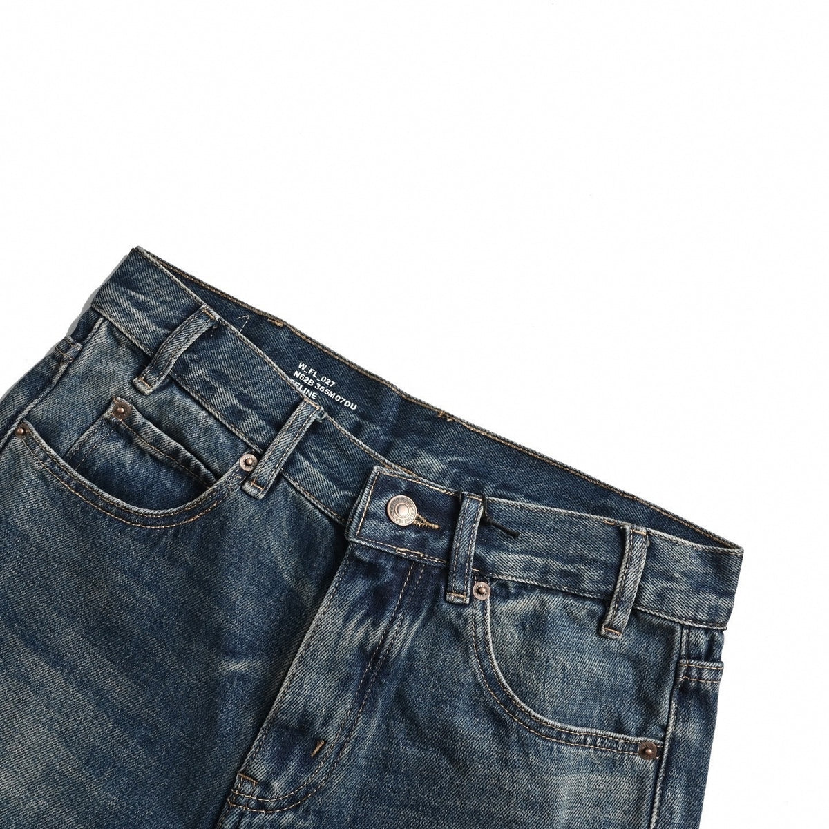 Women Vintage Wash Flared Denim Jeans in Indigo Blue