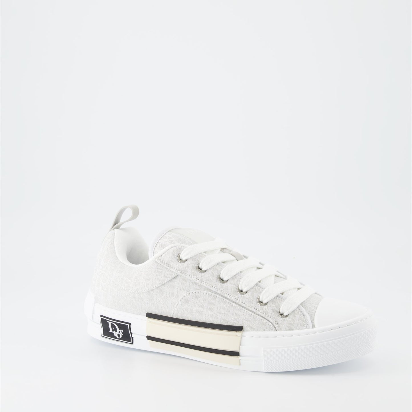 B23 sneakers