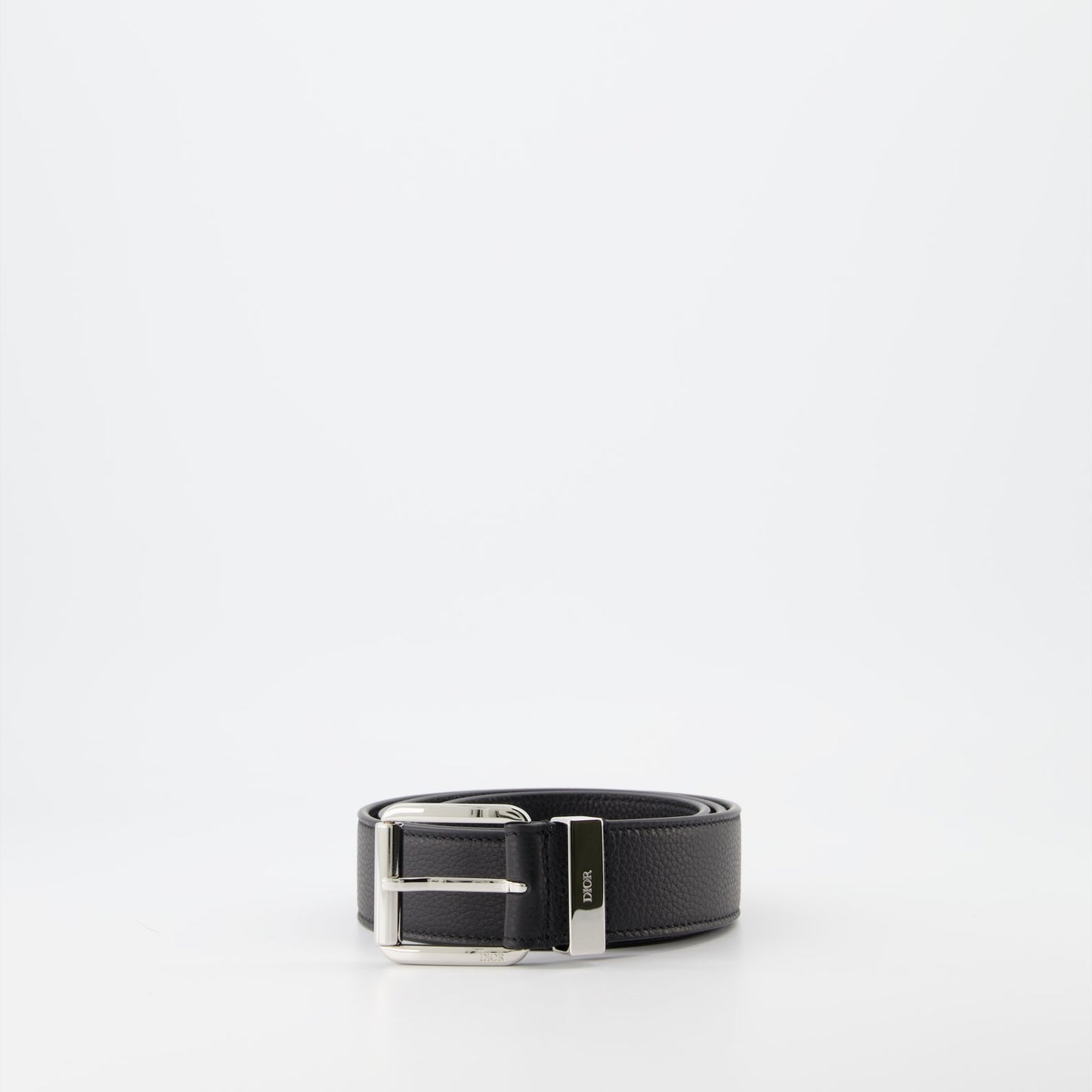 Grained leather belt