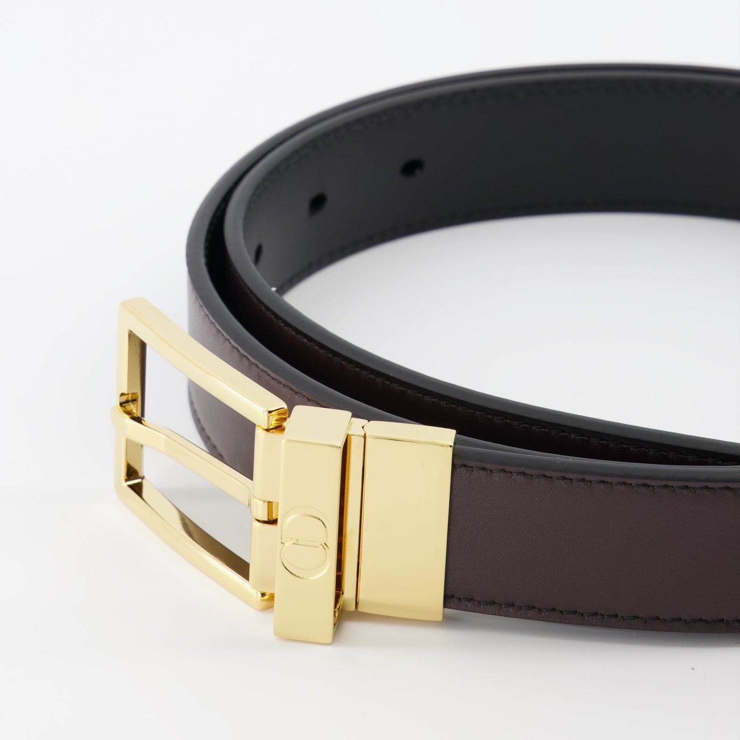 Reversible belt