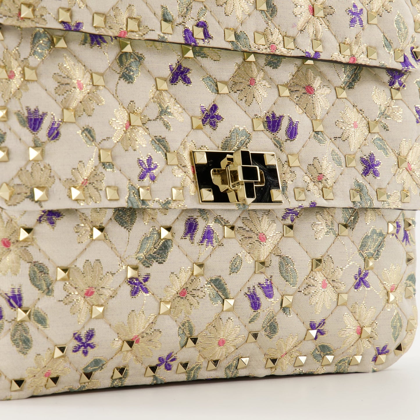 Medium Rockstud Spike Bag