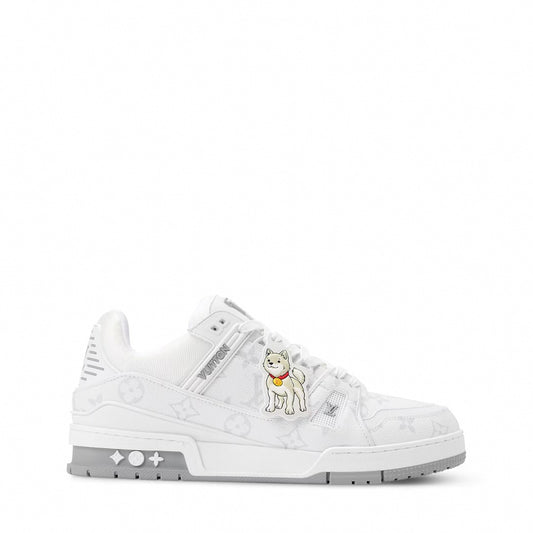 Shinsegae Exclusive Monogram LV Trainer
